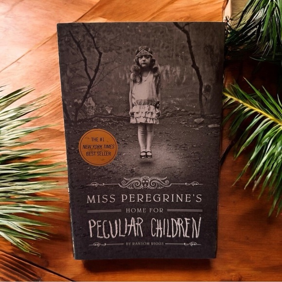 Miss Peregrine’s Peculiar Children 3-Book Set – Hardcover & Paperback Mix - Picture 3 of 8